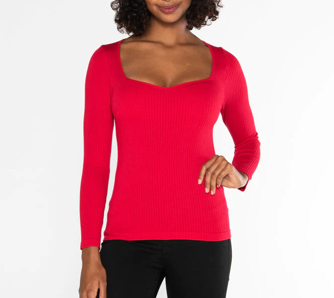 C'est Moi Seamless Rib Long Sleeve Sweetheart Top