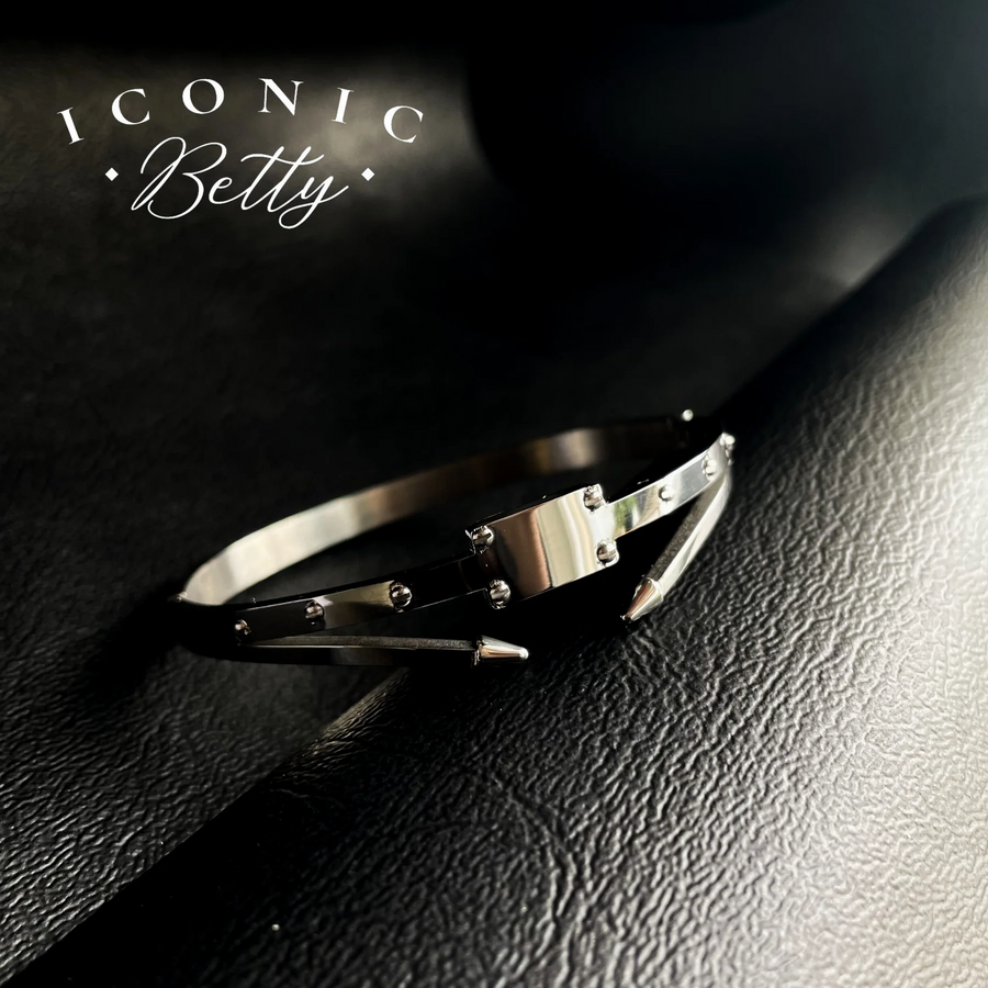 Iconic Betty brand Silver bracelet 